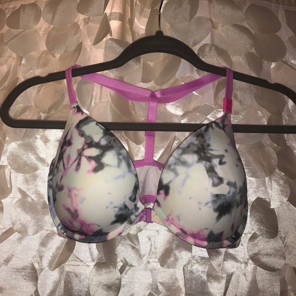Victoria secret 32DD push up bra